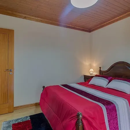 Летний дом Casa Da Tia Palmira Каштелу-ди-Пайва