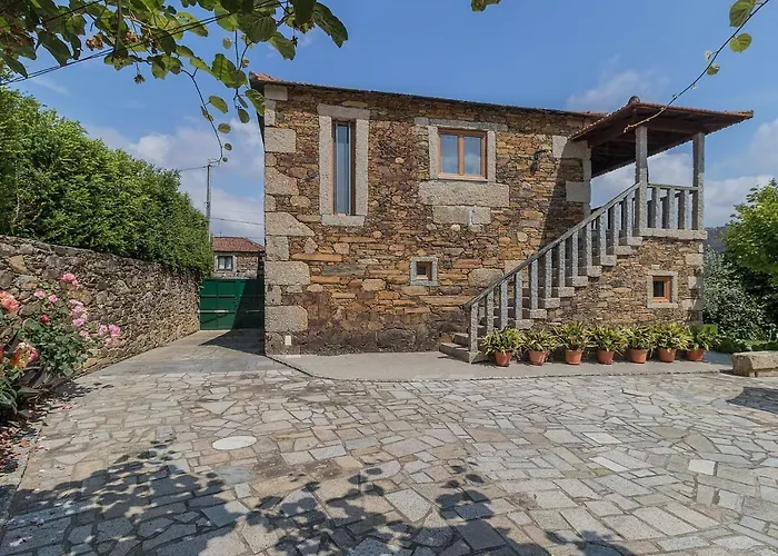 Casa Da Tia Palmira * قلعة بايفا